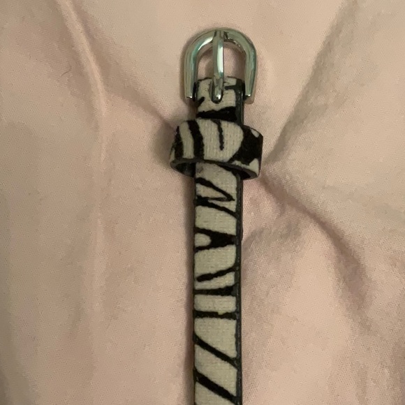 Girl’s Zebra Print Belt - Picture 2 of 3